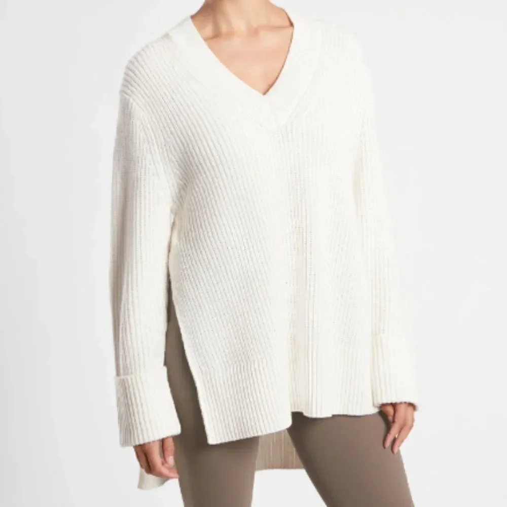 Athleta Shasta V Neck Wool Blend Knit Oversized Sweater XXS